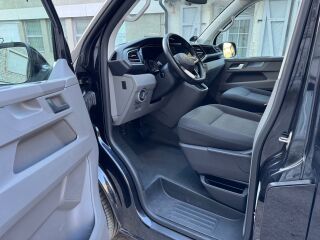Volkswagen Transporter T6.1 L2H1 LONG 2.0 R4 150kW