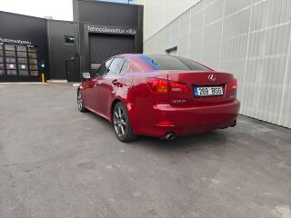 Lexus IS 250 2.5 153kW