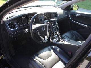 Volvo V60 Plug-in hybrid D6 2.4 PLUG IN HYBRID 158kW
