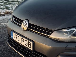 Volkswagen Golf R 2.0 R4 TSI 221kW
