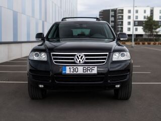Volkswagen Touareg Executive Edition 3.0 165кВ