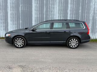 Volvo V70 Facelift Momentum 2.0 R5 D3 120kW