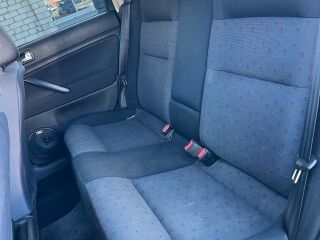 Volkswagen Passat 1.6 R4 74kW