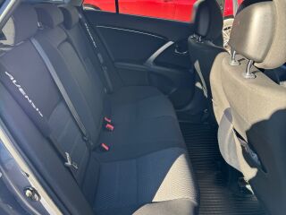Toyota Avensis 2.0 91кВ