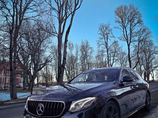 Mercedes-Benz E 220 AMG Line 2.0 143кВ