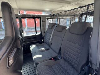 Land Rover Defender Experience 2.4 90kW