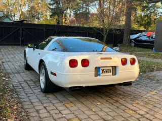 Chevrolet Corvette 5.7 LT1 224kW