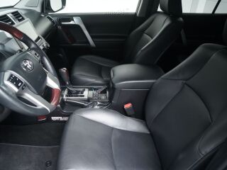 Toyota Land Cruiser Executive Luxury 2.8 130kW
