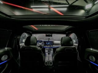 Mercedes-Benz E 300 AMG Designo 2.0 143kW