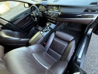 BMW 530 D Touring Luxury Sportpakett EU6 3.0 R6 TDI 190кВ