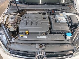 Volkswagen Golf 1.6 85kW