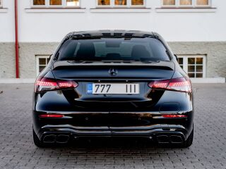 Mercedes-Benz E 300 de AMG 4Matic Airmatic Plug-In 2.0 235kW