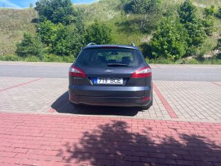 Ford Mondeo Ghia 2.3 118кВ