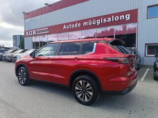 Mitsubishi Outlander Intense Plus 4WD 2.4 PHEV 225kW