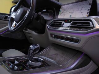BMW X7 Individual XDrive30D Design Pure Excellence 3.0 195kW
