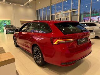 Skoda Octavia Sportline 1.5 TSI 110кВ