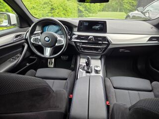 BMW 520 d xDrive M Pakett 2.0 140kW