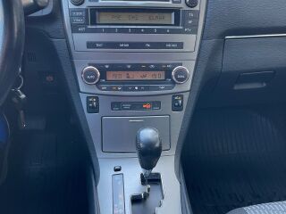Toyota Avensis Linea Sol 1.8 108кВ