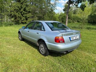 Audi A4 1.6 74kW