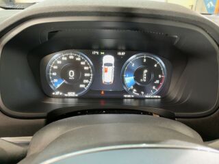 Volvo V90 Cross Country Polar+ AWD 2.0 D4 140кВ