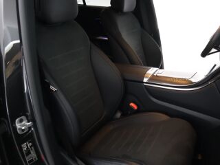 Mercedes-Benz GLC 300 de 4Matic AMG 2.0 R4 145kW