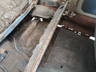 Volkswagen Beetle sunroof