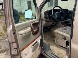 GMC Savana Long 5.7 V8 180kW