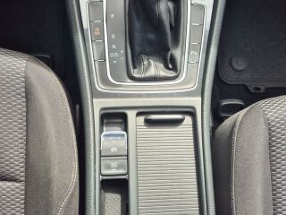 Volkswagen Golf 1.6 85kW