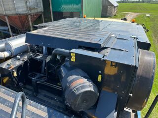 New Holland  8.7 R6 250kW