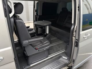 Volkswagen Multivan Highline 4motion 2.0 132кВ