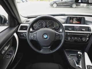 BMW 318 i LCI 1.5 100кВ