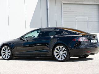 Tesla Model S 75D Shadow Line 386 KW 158kW