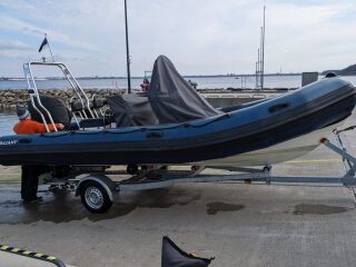 Valiant DR-620 Mercury Verado 150hp