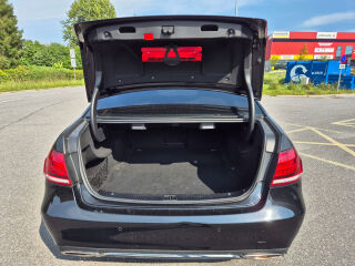 Mercedes-Benz E 200 Avantgarde 2.0 135kW