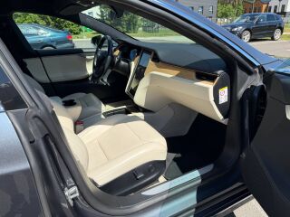 Tesla Model S Dual Motor AWD 386кВ 177kW