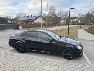 Mercedes-Benz E 220 2.1 125kW