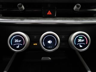 Skoda Superb COMBI SELECTION PHEV 1.5 150кВ