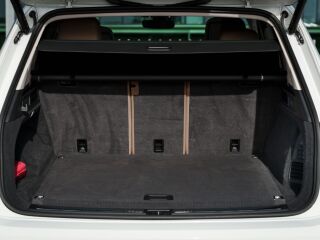 Volkswagen Touareg Atmosphere 4Motion Plug-In Hybrid 3.0 V6 TFSI PHEV 280kW 250kW
