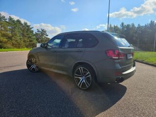 BMW X5 M50 3.0 280kW