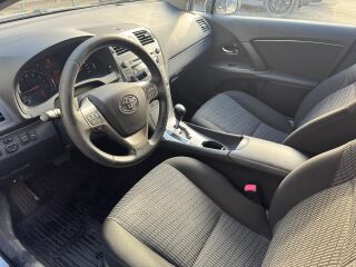 Toyota Avensis Linea Sol Style 2.0 112kW