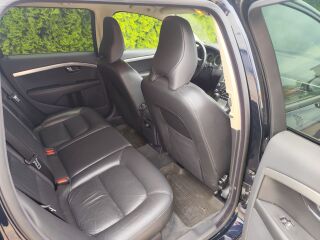 Volvo V70 MOMENTUM 2.4 R5 D5 136kW