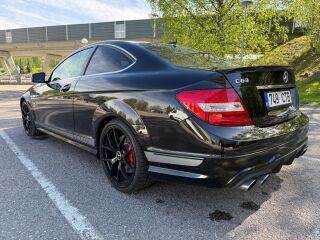 Mercedes-Benz C 63 AMG EDITION 507 6.2 373kW