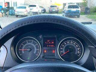 Peugeot 301 1.2 R3 53kW