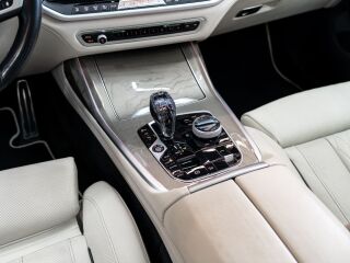 BMW X7 xDrive40d M-Sportpakett 3.0 250kW