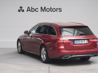 Mercedes-Benz E 220 2.0 143kW