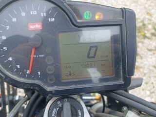 Aprilia RSV 1000 Tuono R V2 102kW