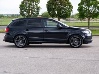Audi Q7 S-line + 3.0 V6 176kW