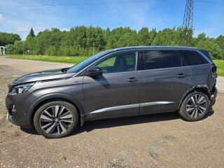 Peugeot 5008 2.0 130kW
