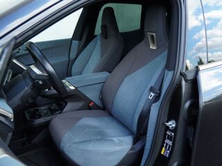 BMW iX xDrive 40 102кВ