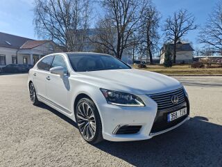 Lexus LS 600h Long Ottoman pakett 5.0 V8 290kW